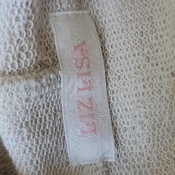 LIZ LISA Poncho Hoodie - Picture 4 of 5